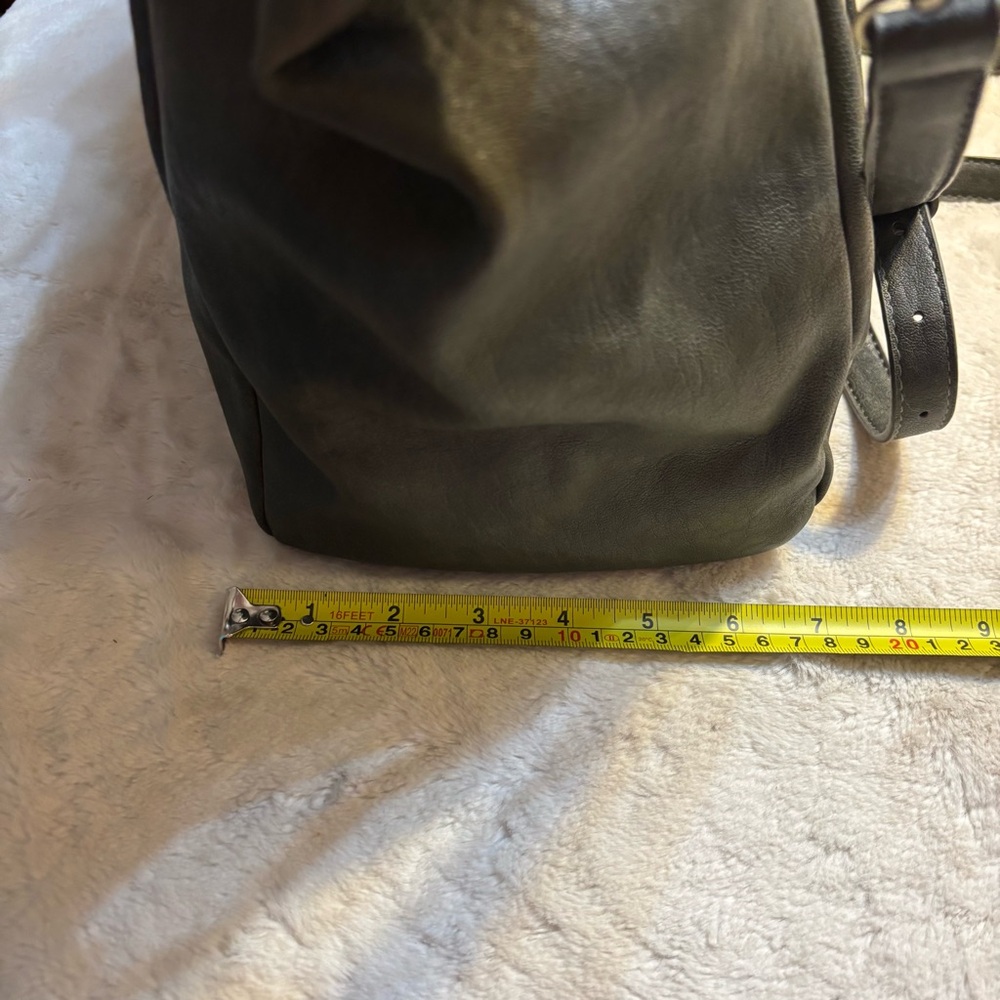 Antik Kraft Tote Bag Calliope Muted Olive Vegan Leather SOLD OUT ONLINE - Picture 15 of 16